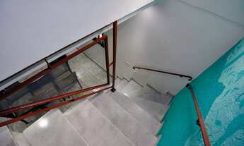 Imagem 4: Sobrado para venda possui 245 metros quadrados com 4 quartos em Bela Vista - Osasco - São