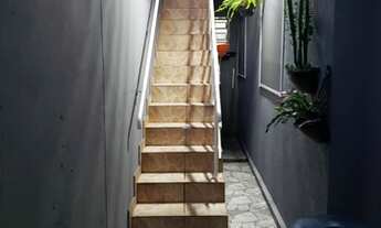 Imagem 2: Sobrado para venda possui 250 metros quadrados com 3 quartos em Vila Yolanda - Osasco - Sã