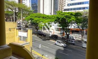 Imagem 5: Lourdes Casarão clássico com 450 m²