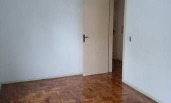 Imagem 5: Casa para aluguel possui 80 metros quadrados com 3 quartos em Glória - Porto Alegre - RS