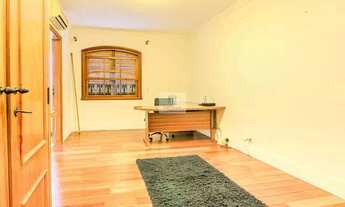 Imagem 4: Casa Encantadora de 528m2 no Pacaembu