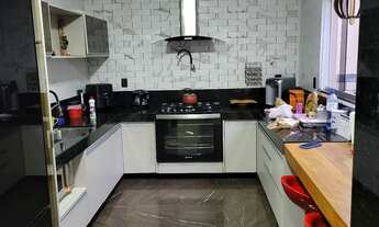 Imagem: Linda Casa à Venda no Planalto com piscina