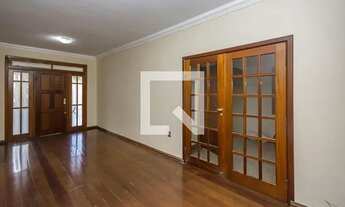 Imagem 5: Casa para Aluguel - João Pinheiro, 5 Quartos, 202 m2