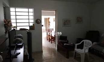 Imagem 6: Casa com 7 dormitórios à venda, 306 m² por R$ 2.660.000,00 - Centro - São José dos Campos