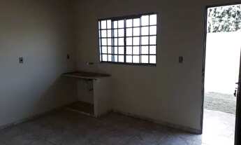 Imagem 2: Casa p/ solteiro ou casal Vila Popular forrada de 1 quarto com banheiro, cozinha, garagem