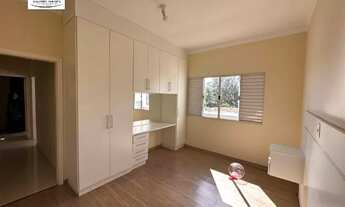 Imagem 3: OPORTUNIDADE DE LOCAÇÃO !! Linda casa em Condomínio Fechado