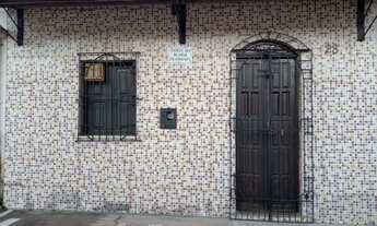 Imagem: Casa no centro de Araças-Ba