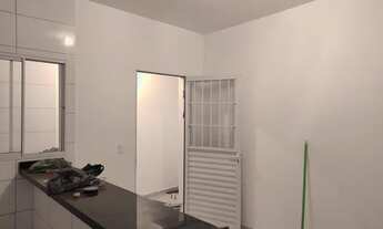 Imagem 2: Casa com 1 dormitório para alugar, 45 m² por R$ 850/mês - Jardim Vitória - Taboão da Serra