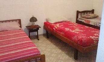 Imagem 4: Casa Grande com piscina perto da praia