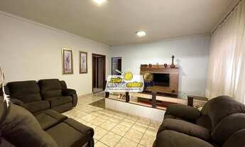 Imagem: Casa com 3 dormitórios para alugar, 216