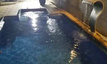 Imagem: Quarto em residência próxima av JK piscina