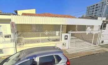 Imagem: Casa com 3 dormitórios (2 suítes) em Barreiros!