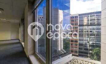 Imagem 2: Centro Galpão / depósito com 5 vagas na garagem