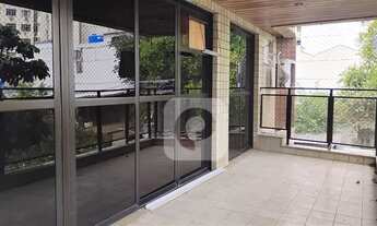 Imagem 2: TRÊS QUARTOS COM VARANDA E VAGA NA TIJUCA