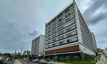 Imagem 2: Apartamento com três suítes para alugar no Jardim Atlântico