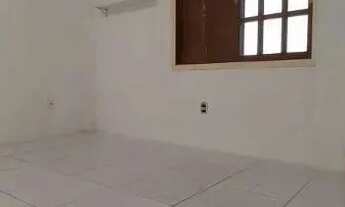 Imagem 3: Casa em Porto Alegre, no bairro Restinga, com 2 dormitório(s), e 2 banheiros, à venda