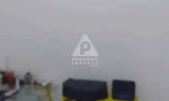 Imagem 7: Privilégio Imóveis vende sala toda reformada no Centro do Rio
