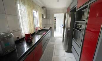 Imagem 5: Sobrado à venda em Santana de Parnaíba, Suru, com 3 suítes, com 208 m², Residencial New Vi