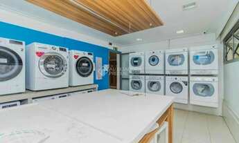 Imagem 7: Imóvel para aluguel tem 87 metros quadrados com 2 quartos em Três Figueiras - Porto Alegre