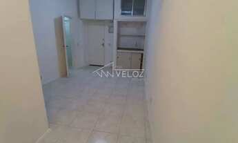 Imagem 1: Kitnet/Conjugado - / Residencial / Centro