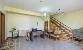 Imagem 2: Casa à venda em Chácara das Pedras com 212 m², 3 quartos, 1 suíte, 3 vagas