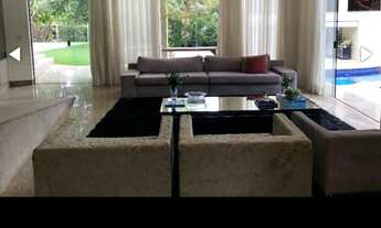 Imagem 6: Casa de condomínio, sobrado, possui 650 metros quadrados com 6 quartos