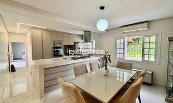 Imagem 2: Casa a venda no bairro Glória com 1 suíte mais 2 quartos por R$2.500.00,00