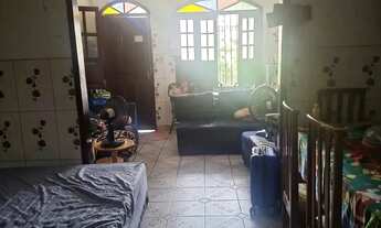 Imagem 6: Casa na beira da pista bem localizada