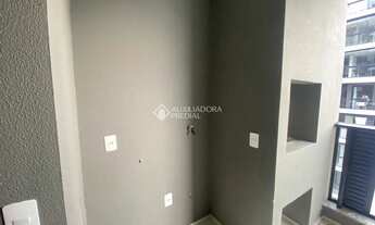 Imagem 3: Apartamento NOVO com 3 dormitórios, sendo 1 suíte, mais 1 banheiro social, sacada c/ churr