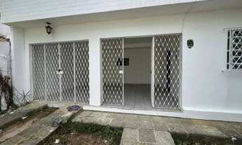 Imagem 6: Casa para Venda em Recife, Encruzilhada, 3 dormitórios, 1 suíte, 2 banheiros, 3 vagas