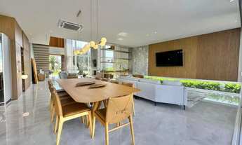 Imagem 2: Belíssima casa com 5 suítes - Esquina beira lago no Condomínio Sense em Xangrilá REF: CA04