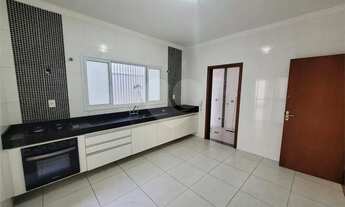 Imagem 2: Casa para alugar com 3 quartos, sendo 3 suítes, no condomínio Portal Dos Ipês, Indaiatuba