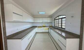 Imagem 5: Casa com 4 dormitórios à venda, 419 m² por R$ 1.600.000,00 - Mercês - Uberaba/MG