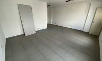 Imagem 3: Conjunto para locação e venda, 37 m2, uma sala e um banheiro, bem localizado em condomínio