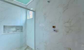 Imagem 2: Casa para venda possui 270 metros quadrados com 3 quartos em Vista Alegre - Curitiba - PR