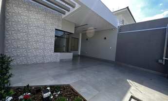 Imagem 2: Casa para venda possui 105 metros quadrados com 3 quartos em Jardim Fregadolli - Maringá