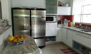 Imagem 3: Casa para venda tem 480 metros quadrados com 4 quartos em Embaré - Santos - SP