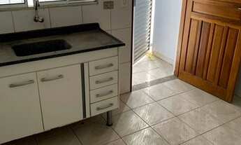 Imagem 3: Casa de 02 cômodos com área de serviço individual em excelente localização