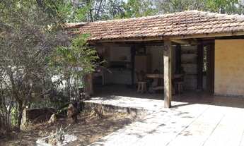 Imagem 3: Sitio 4.500m² com piscina, vários pés de frutas, nascente de água, muito verde, Jaboticatu