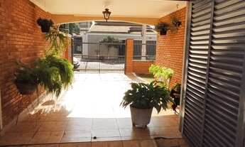 Imagem 2: Casa para venda tem 366 metros em Baroni - Barretos - SP