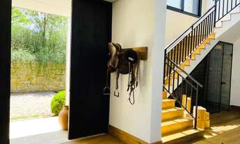 Imagem 5: Casa Clássica com lindo Pôr do Sol