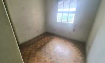 Imagem 6: QUARTO E SALA ORIGINAL COLADINHO A MARQUES DE ABRANTES