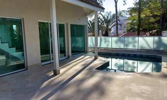 Imagem 6: Casa de condomínio sobrado para venda possui 400 metros quadrados com 4 quartos