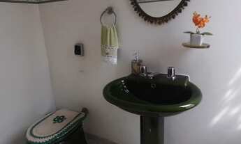 Imagem 2: Apartamento para venda possui 330 metros quadrados com 4 quartos em Ponta da Praia - Santo