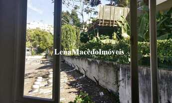 Imagem 2: Rua Particular Arborizada. Apto 2 quartos com Dependencias. Ótimo estado!