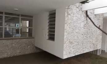 Imagem 3: Sobrado para aluguel possui 263 metros quadrados com 5 quartos em Centro - Sorocaba - SP