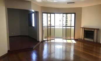 Imagem: Apartamento em Moeam pássaros, com 3 suítes