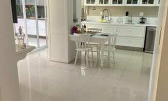 Imagem 2: Casa de vila sobrado para aluguel e venda possui 320 metros quadrados com 4 quartos