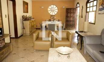 Imagem 12: Casa para Aluguel - Maria Paula, 3 Quartos, 200 m2