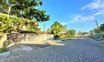 Imagem: Amplo sobrado em Guaratuba a 3 quadras do